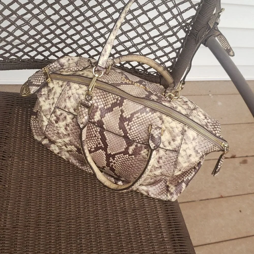 Michael Kors Black Tan Beige Python Embossed Leather Handbag Shoulder Bag Purs